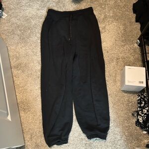 Lululemon relaxed fit jogger